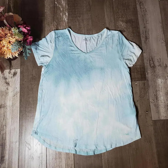 Hollister Must-Have Collection Blue Tie-Dye V-Neck Tee Size Small - Picture 6 of 11